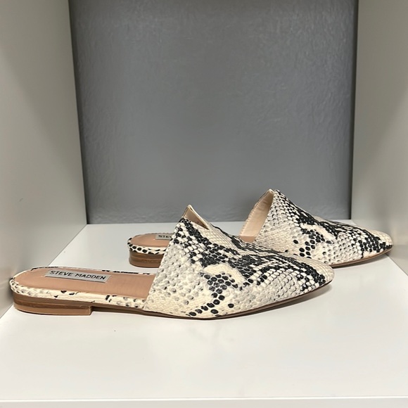 Steve Madden Ally Flats Slide Mule In Cream Snakeskin Size 7 - Picture 1 of 8
